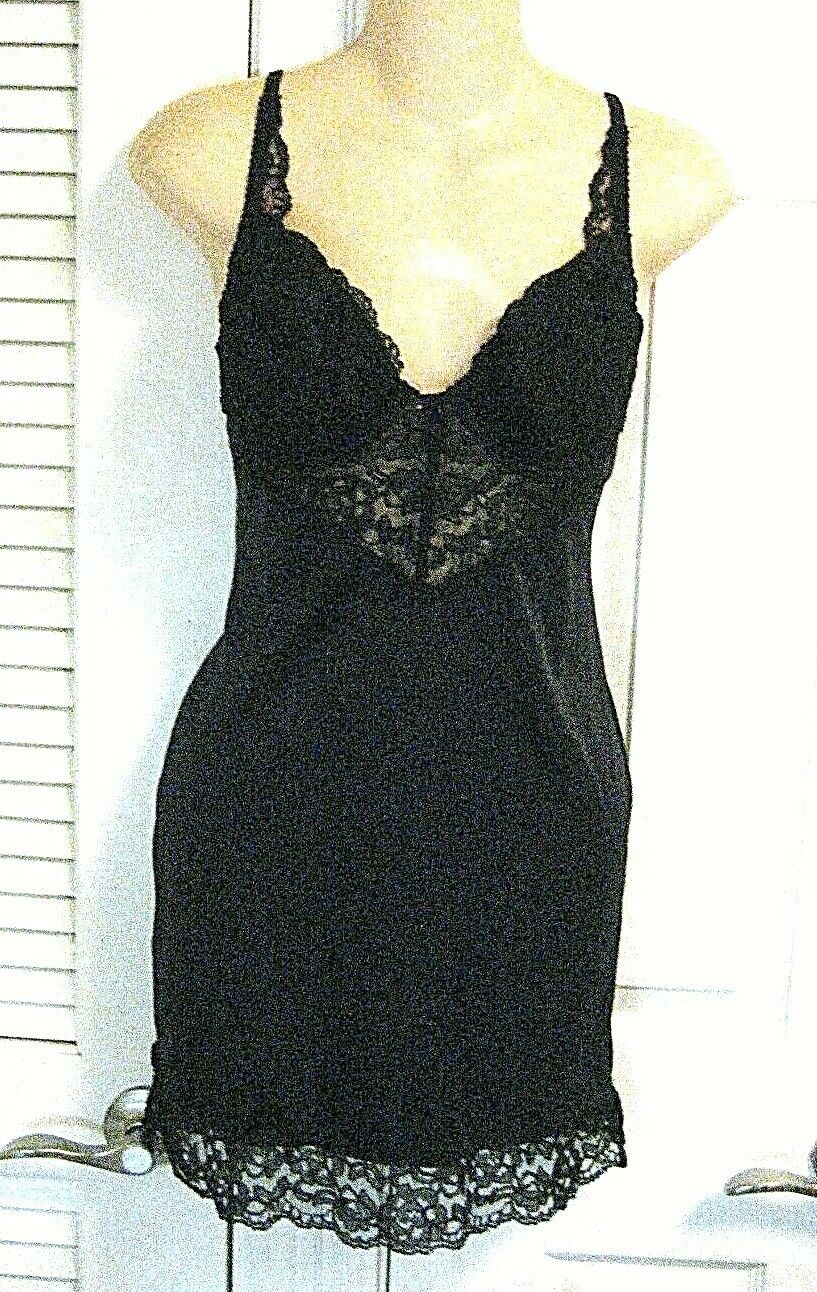 Black Vintage full slip cabernet lace bodice nylon padded bra 36C